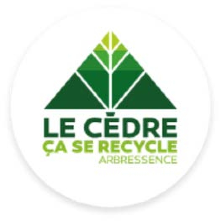Recycler des retailles de cèdres c'est possible! Découvrez l'entreprise Arbressence Inc.!